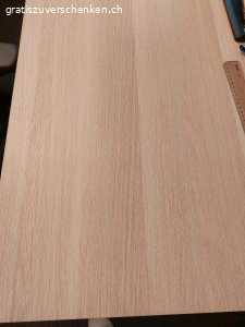 Gratis: 1 oder 2 IKEA Bürotische 160 x 80 cm