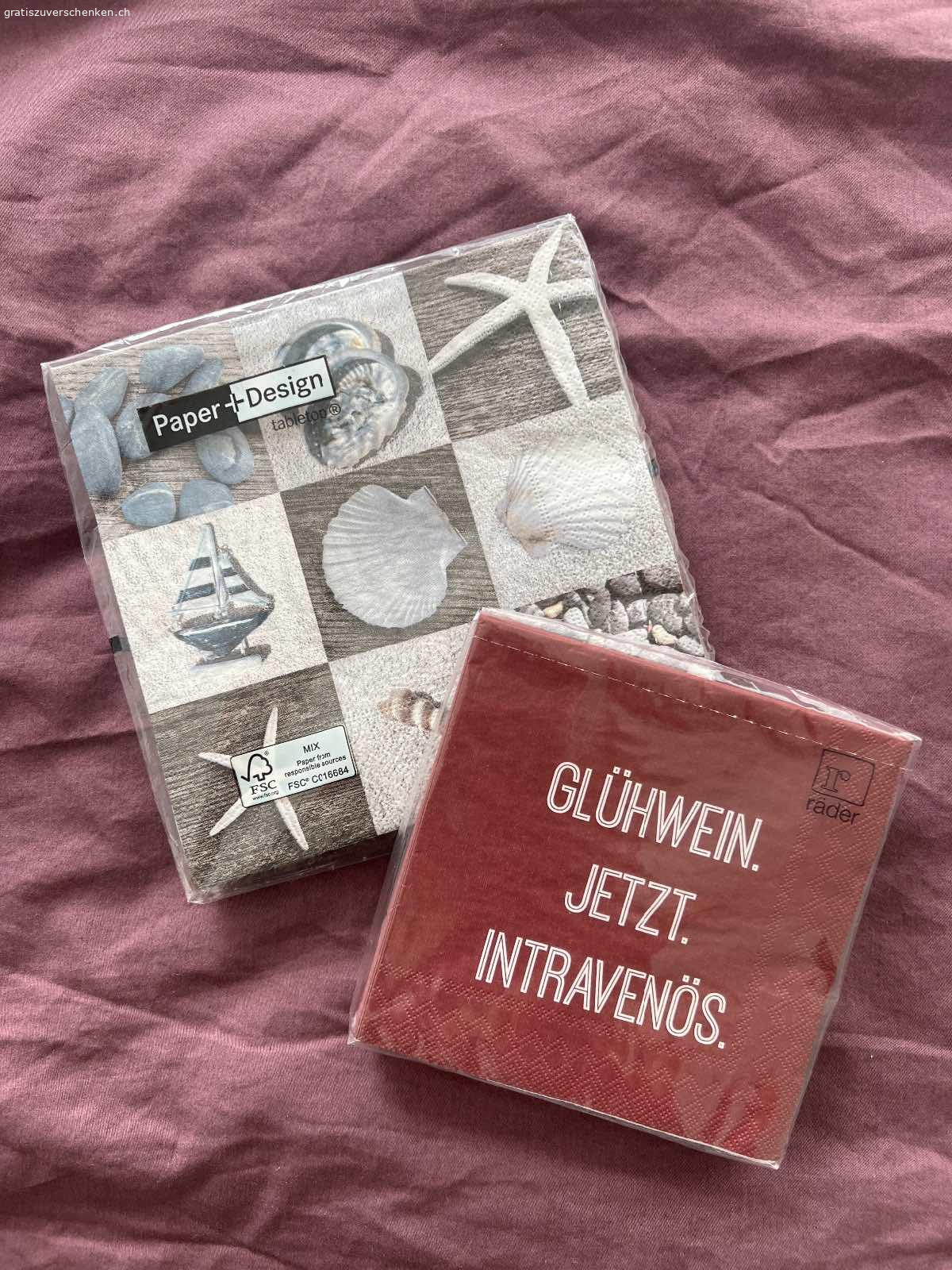 2 Servietten. Beide ungeöffnet.

25x25 und 33x33cm gross

Wird bei Übernahme der Versandkosten auch gerne verschickt. :) Twint möglich.