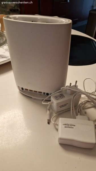 2x Netgear Orbi Router /Wifi Verstaerker