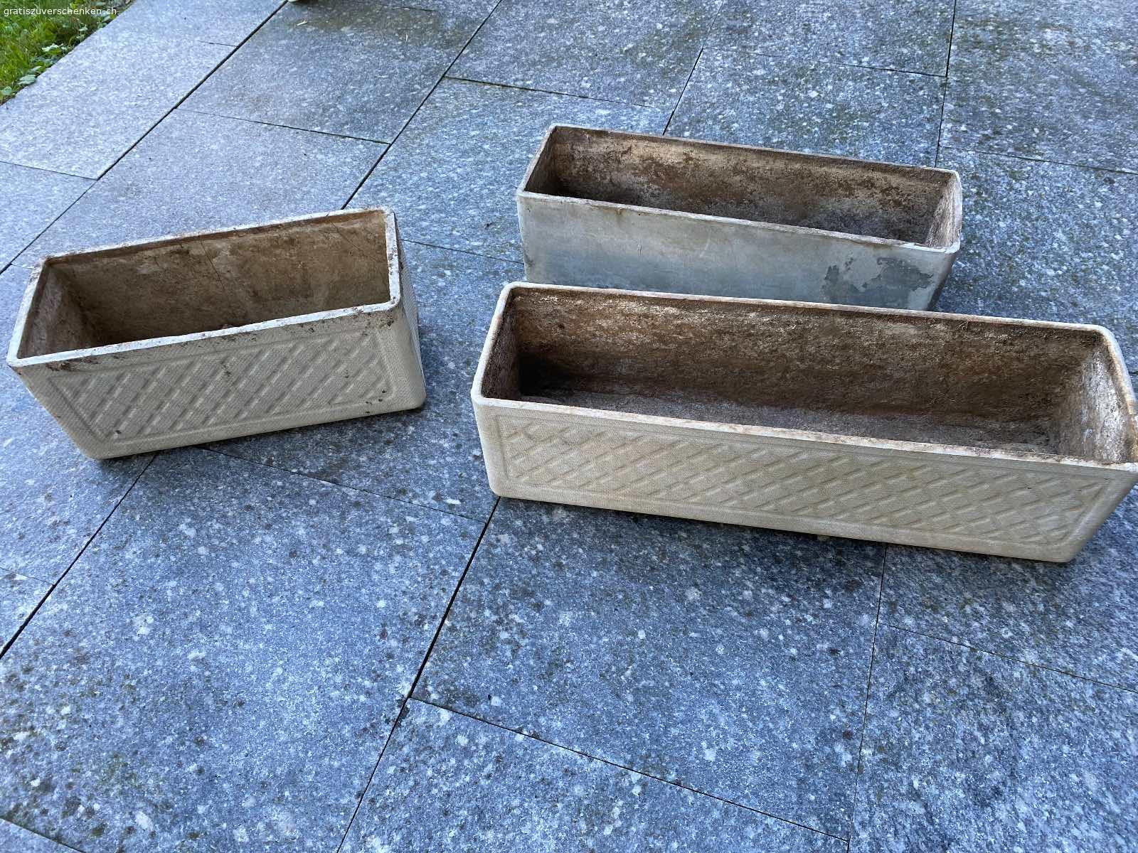 3 Geranienkistli. Massiv, Länge je 40 / 50 und 60 cm
Nur alle drei zusammen
Keine Reservationen,  Tel… und abholen