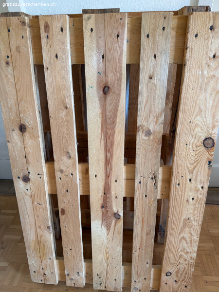 4 Pallet zu verschenken