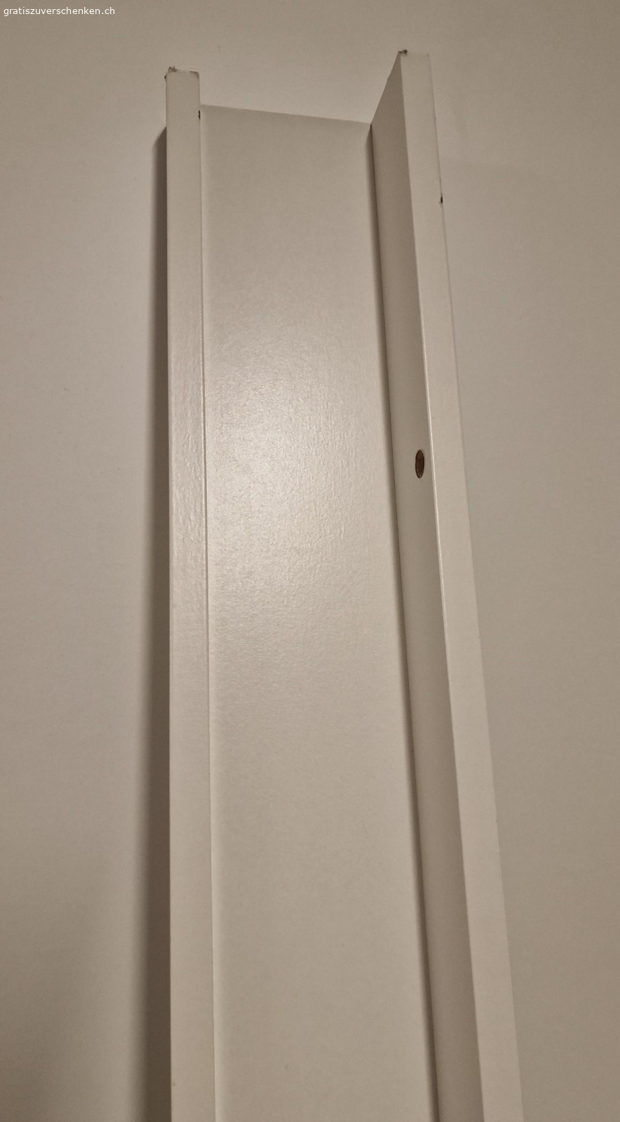 Ablage. Ablageschiene für Bilder usw. 1.85x9.5