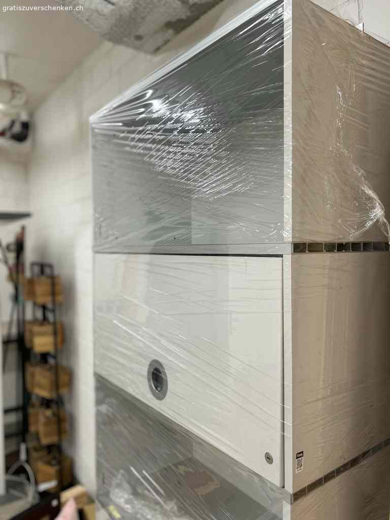 Aktenschrank. Nach einem Umzug noch transportfähig verpackt (siehe Bilder)