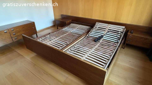 alte Möbel, Küchentisch, Sofas, Betten, Kleiderschrank