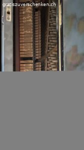 Altes schönes Klavier. Antikes Klavier zu verschenken
Funktioniert
Muss abgeholt werden