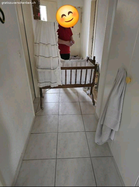 Antike Babywiege
