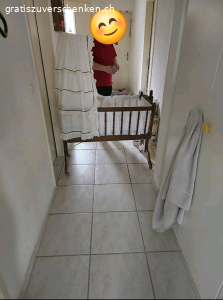 Antike Babywiege