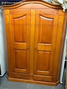 Antiker Schrank. Siehe Foto