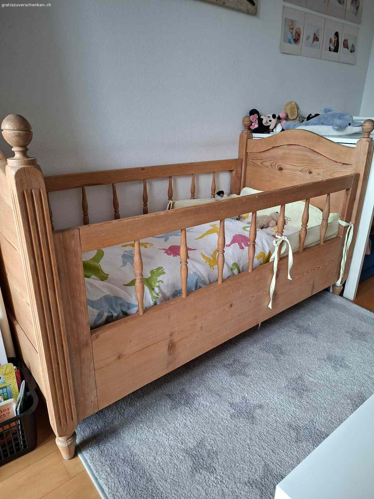 Baby/Kinder Bett mit Inhalt. einfaches und praktisches Baby/Kinderbett mit Inhalt, sehr einfach zum Aufstellen