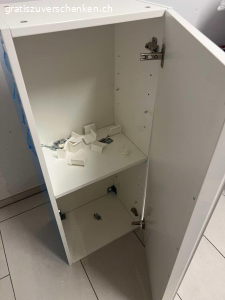 5 Badezimmeroberschränke von Ikea. Badezimmerschränke H 100 cm x B 40 cm x T 30 cm
5x vorhanden