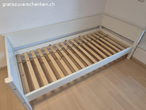 Bett mit 2x Schubladen