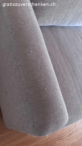 Bettsofa. Bettsofa mit Fleck, Katze hat en einer Stelle ein bisschen gekratzt. StabilWohnung ist im 4.Stock. Kein Lift