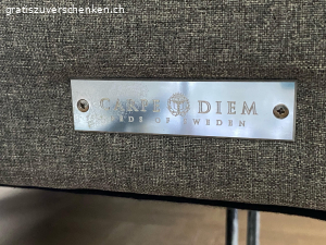 Boxspringbett 210x105 (Überlänge). Boxspringbett der Luxusmarke CARPE DIEM, Modell VINGA - 10-jährig aber selten genutzt. Ohne Topper.
Motorisiert mit Fernbedienung und Gebrauchsanweisung, Rechnung (9'079.- CHF)
MUSS ABGEHOLT WERDEN, 4. Stock!! Lift ist zu klein...