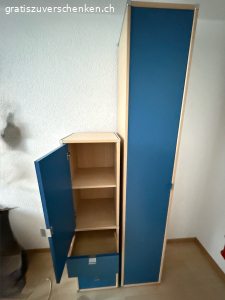 Büro-Möbel zu verschenken.