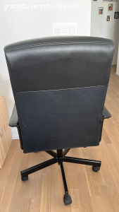 Bürostuhl. sehr gut intaktef Bürostuhl. Fast nie benutzt.