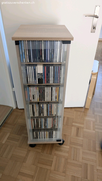 CD-Regal mit CD's
