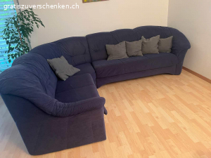 Couch. Masse siehe Fotos, gratis abzuholen