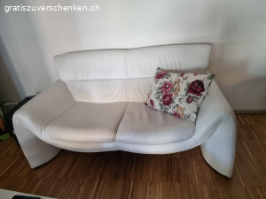 Designer Couch. Grösse 170 x 85 x 80 cm Farbe weiss
Echt italienisches Leder, sehr guter Zuatand, keine Flecken,  keine Beschädigungen.