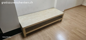 diverese möbel zu verschenken. 1x Tv möbel und 1x cd/dvd regal
