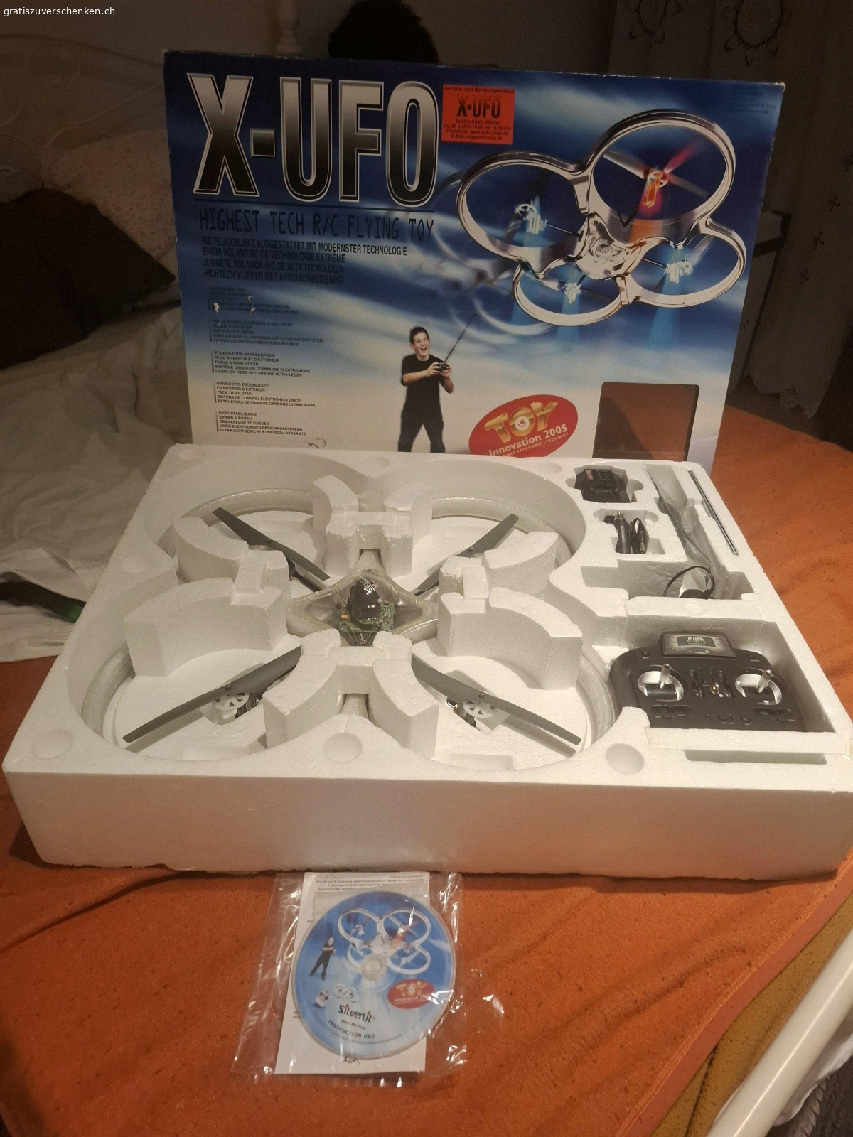 Drohne für Bastler. Leider ist der Akku weg.
Ansonsten vollständig. Vielleicht kann ja noch jemand was damit anfangen.