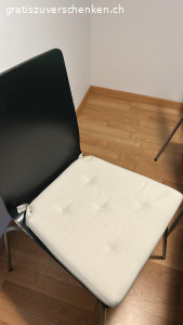 Esstisch ausziehbar plus Stuhlen