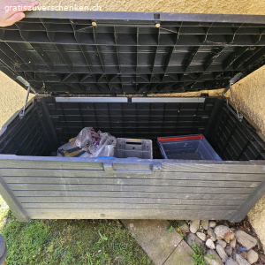 Gartenbox XXL. Gartenbox XXL
Höhe 70 cm
Länge 145 cm
Tiefe 70 cm