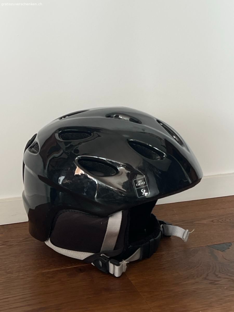 Giro Skihelm S. Einzelne kleine Kratzer, aber noch immer in super Zustand.???❄️
