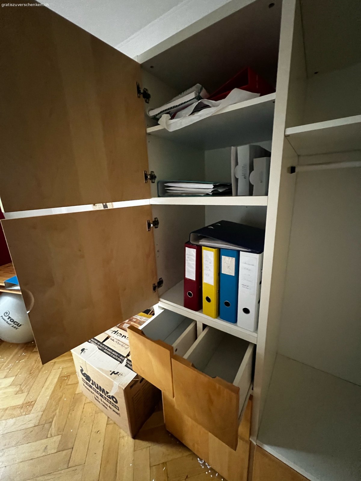 gratis abzugeben. IKEA Kleiderschrank B 590 L 110 H  200