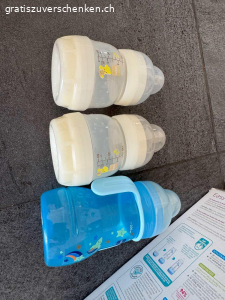 Gratis Baby Bettdecke, Milchpumpe, Flaschen, Plüschtiere. Abholung oder Versand für 10.-
Alles in gutem Zustand bereit für eine weitere Runde