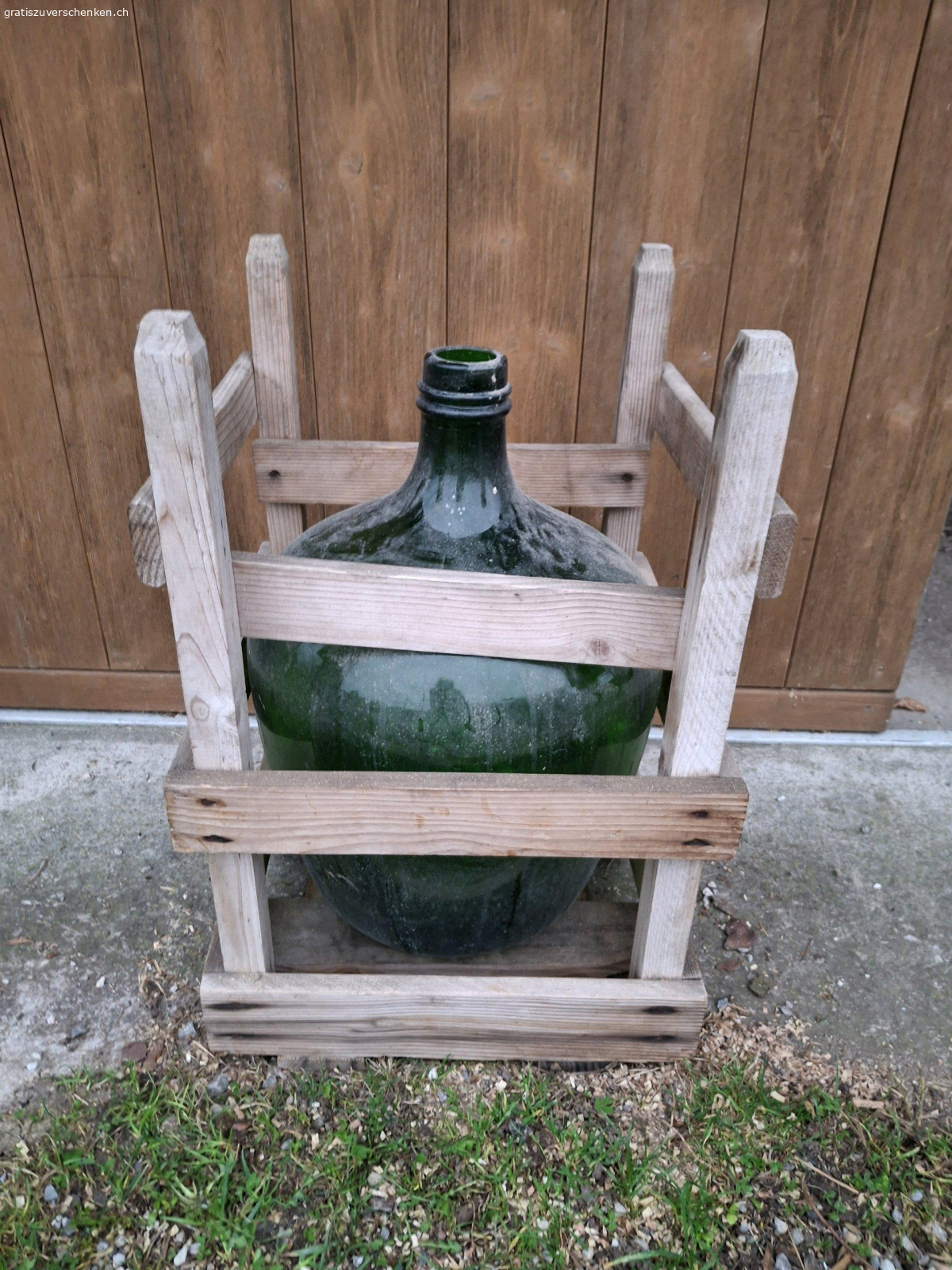 gratis Glasflasche. mit Zubehör
Zustand siehe Fotos