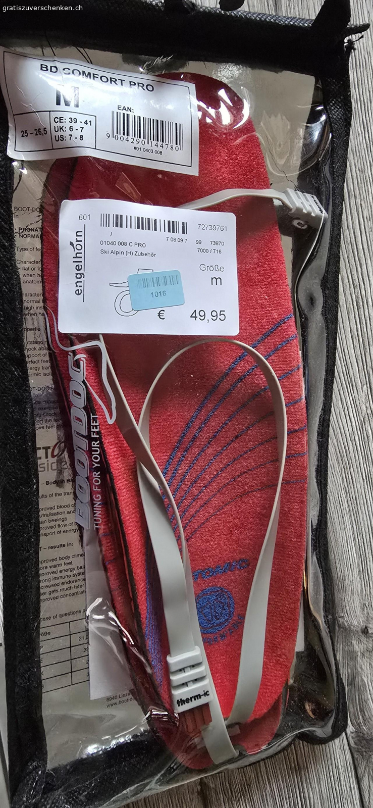 Heizsohle für Skischuhe. Heizsohle für Skischuhe
Achtung kein Akku dabei!
Neuwertig, nie gebraucht!

Abholen in Kienberg oder Lenzburg
Versand gegen Übernahme der Portokosten