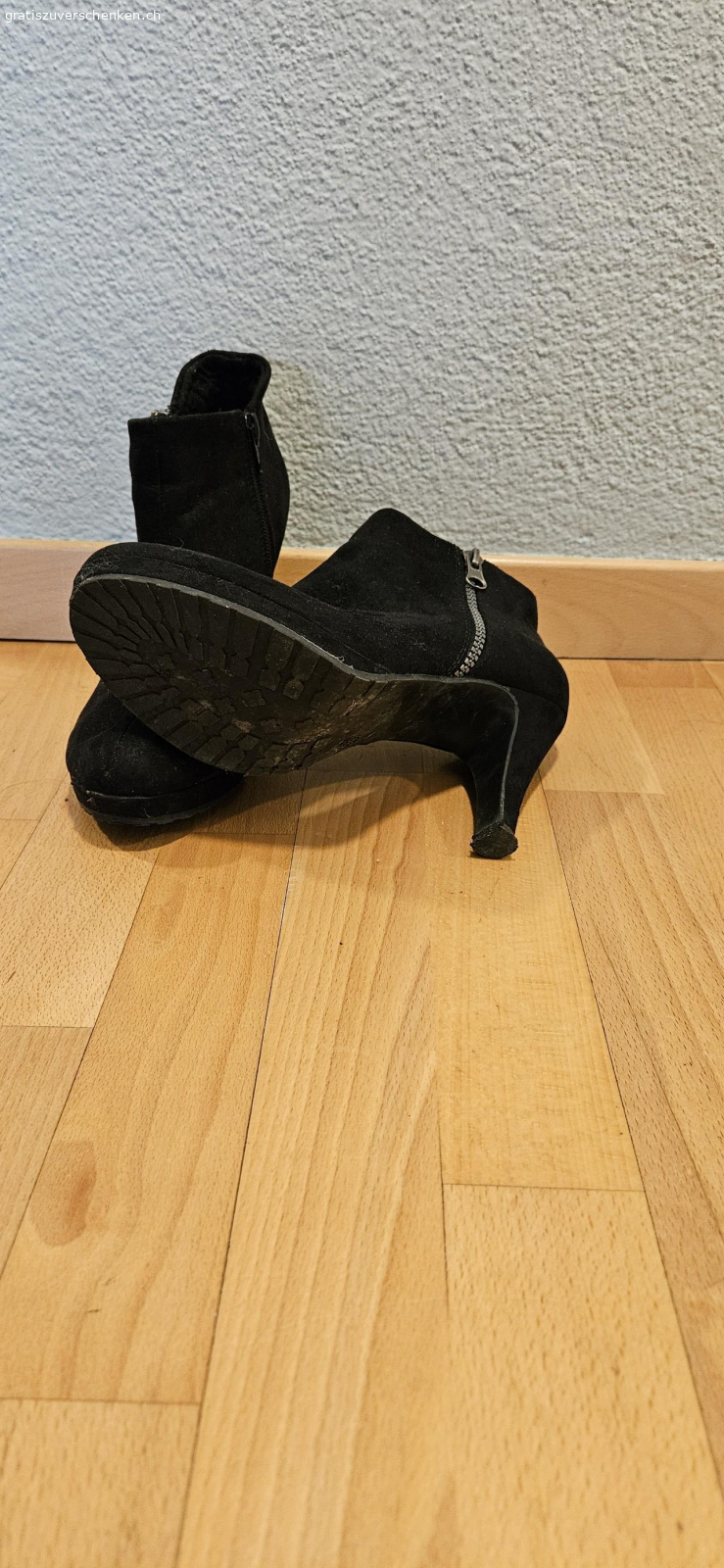 hohe schuhe. grösse 39
gebraucht