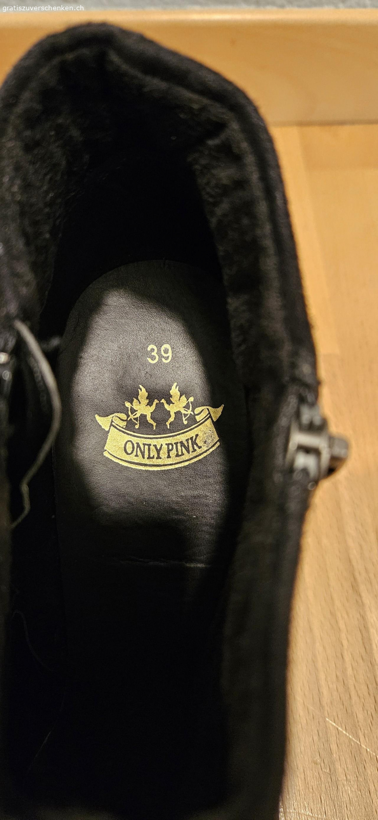 hohe schuhe. grösse 39
gebraucht