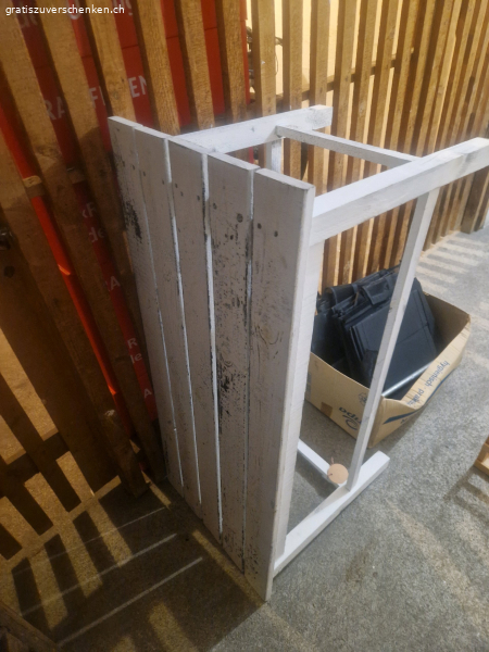 Holztisch