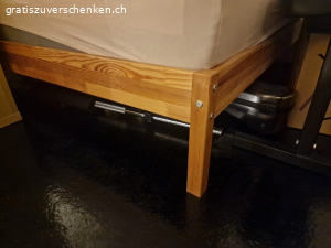 TARVA Bettgestell Kieferholz 140x200