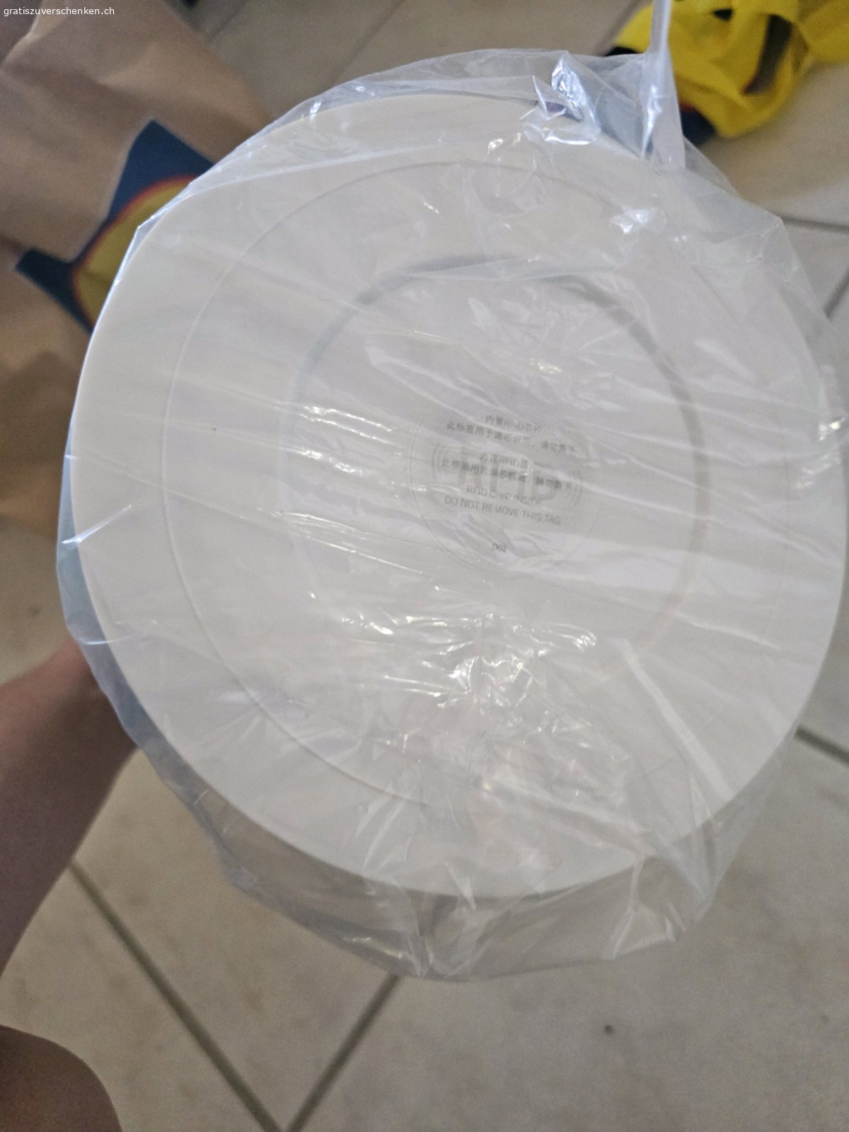 Irgendein Filter. Zu verschenken ist ein Filter für keine Ahnung was, vieleicht kann ihn ja jemand gebrauchen wo weis für was er ist
Nur abholung