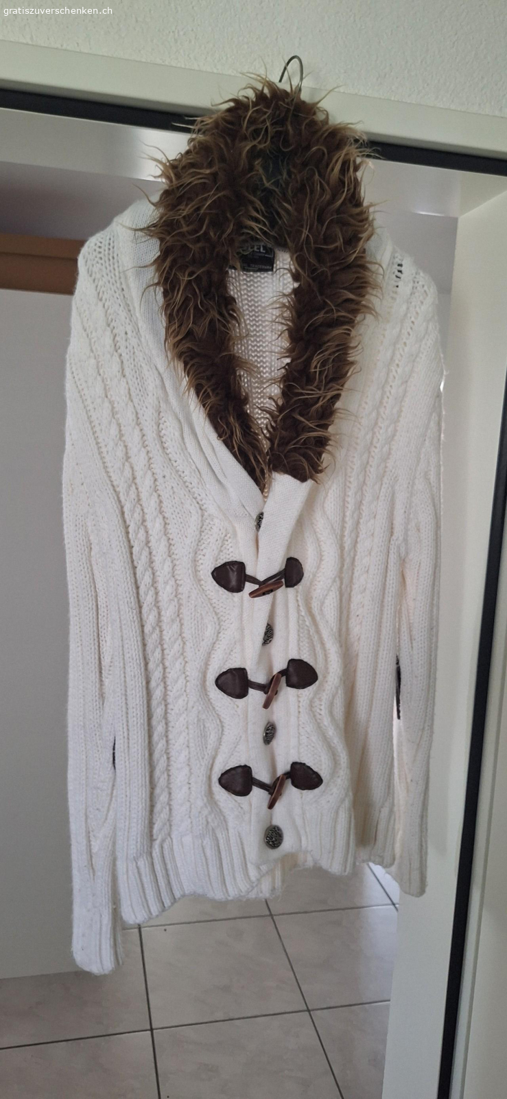 jacke. Schöne Strickjacke gr. L/ XL abholen