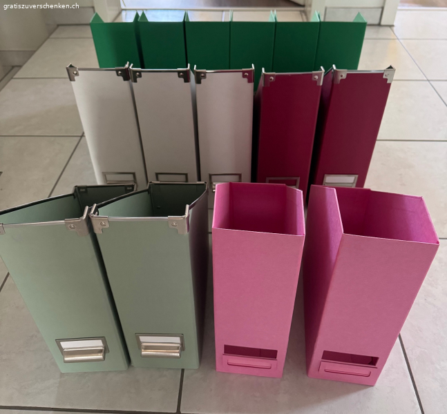 Karton Boxen