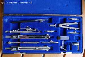 Kern-Reisszeug. wer freut sich über dieses tolle Reisszeug der Schweizer Marke 