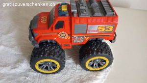 Kinder Feuerwehr Auto. Mit Batteriebetrieb von Feuerwehr und Motorgeräusch. Muss abgeholt werden oder( Versand 8.50Fr. im voraus) mit kleinen Gebrauchsspuren.