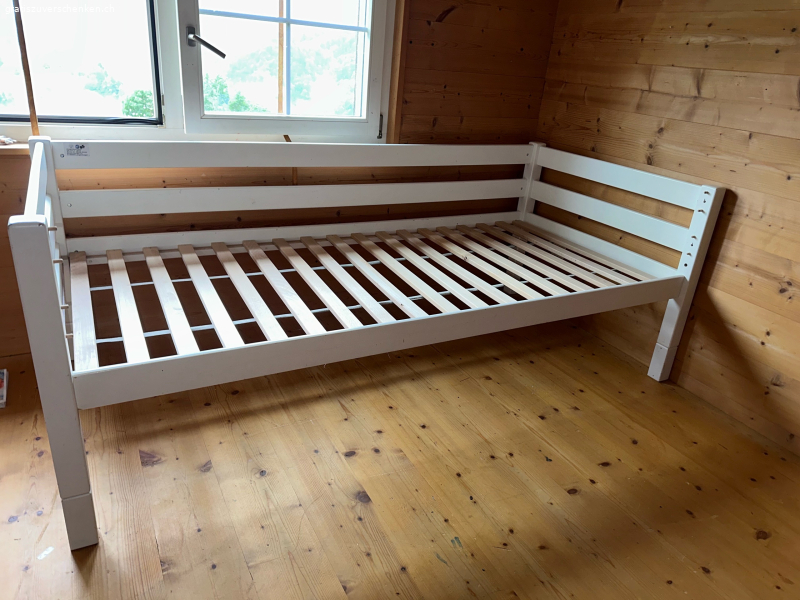 Kinderbett