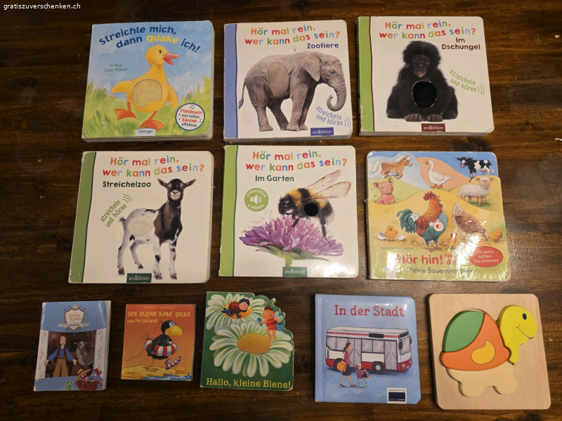 Kinderbücher und Puzzle