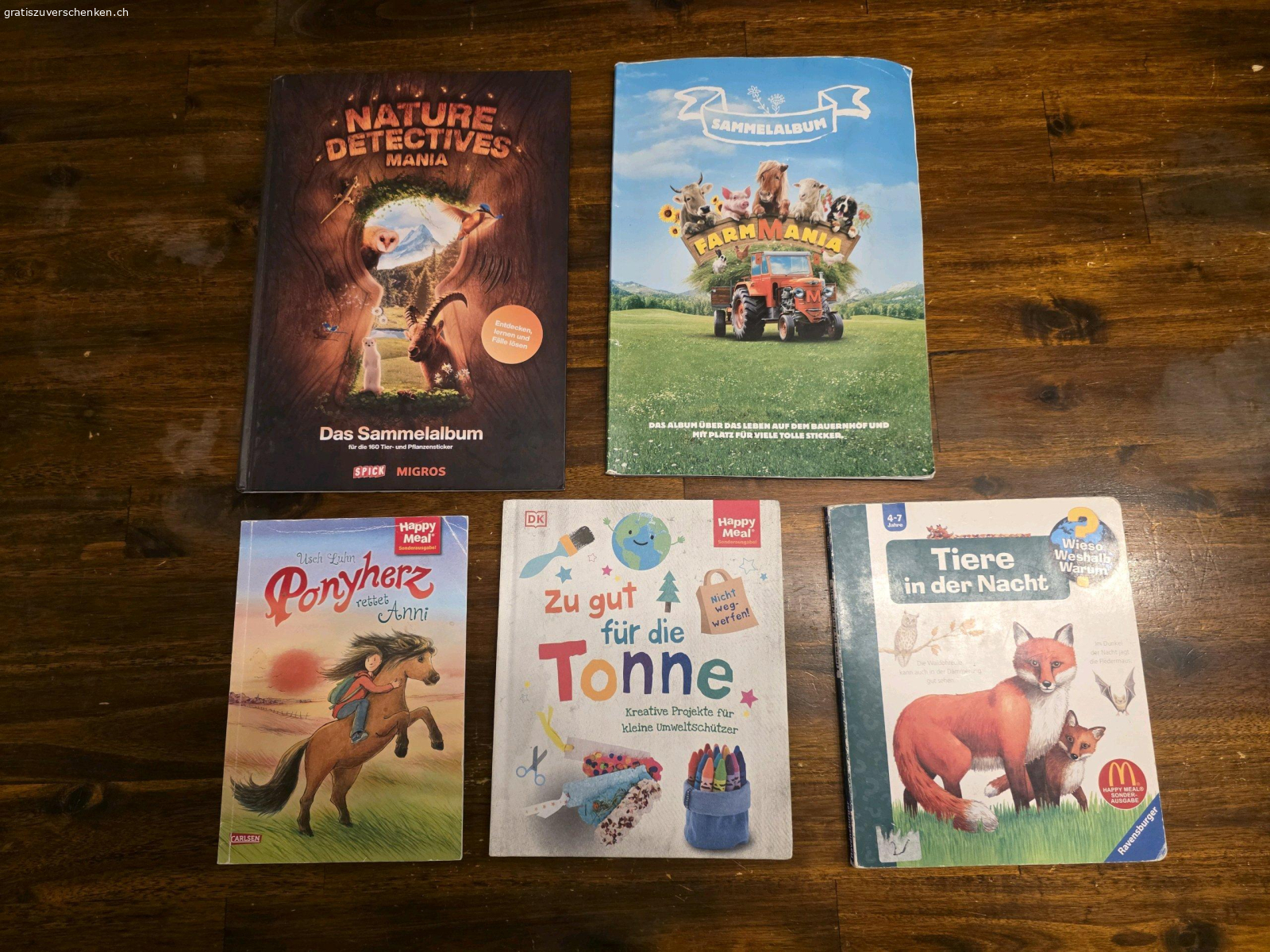 Kinderbücher. Kinderbücher zu verschenken
die Bücher haben teils starke Gebrauchsspuren, da meine Kinder sie liebten
Wird nur als Packet abgegeben, KEINE Einzel Abgabe
Es werden nur Emails beachtet, welche Datum und Uhrzeit fürs Abholen beim Erstkontakt mitteilen
Bitte kontrolliert euer Spam, vermutlich landet meine Antwort dort.
besten Dank
Nur Abholung möglich