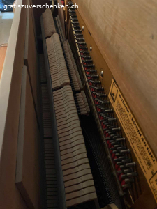 Klavier. Klavier muss selbst abgeholt werden
