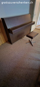 Klavier. Gut erhaltenes Klavier zu verschenken. Muss abgeholt werden.