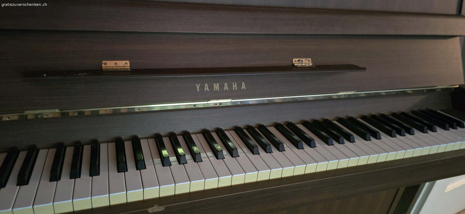 Klavier. Gut erhaltenes Klavier zu verschenken. Muss abgeholt werden.