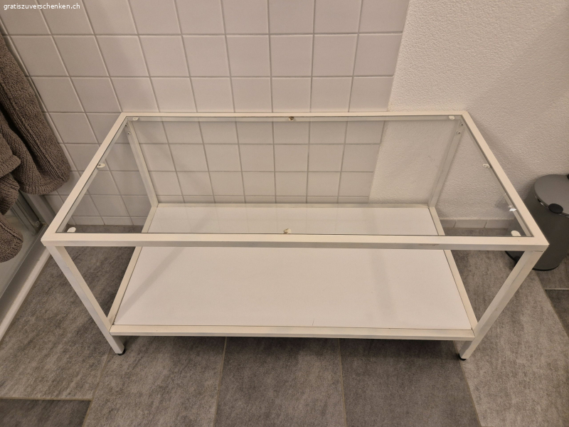 Kleines Regal