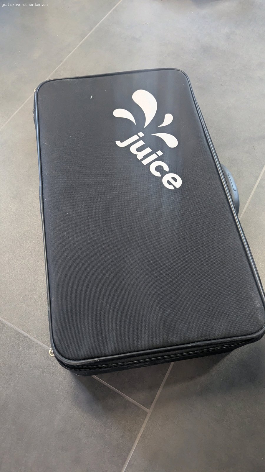 Koffer für Juice Booster Ladegerät. kaum gebraucht. Nur Koffer, ohne Ladegerät ;-).