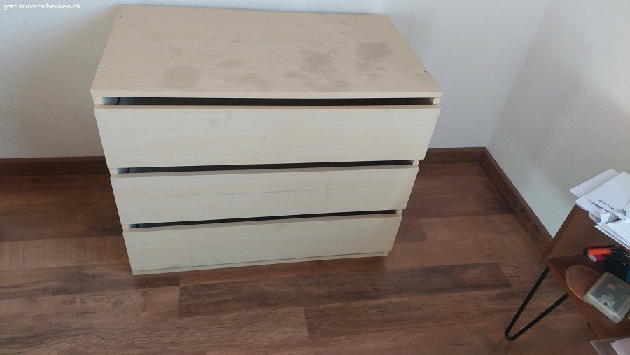 Kommode mit Schubladen, Zeitschaltuh