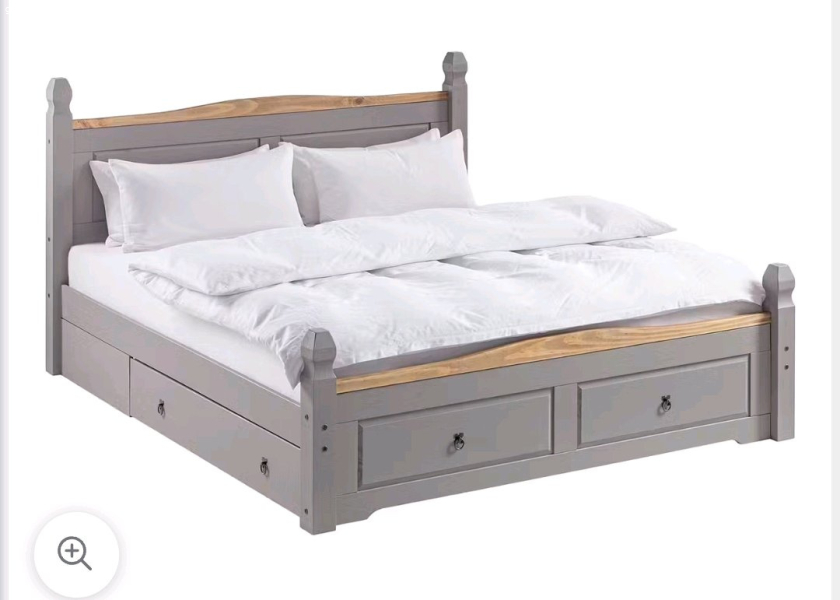 Kostenloses Holzbett mit 2 Schublade